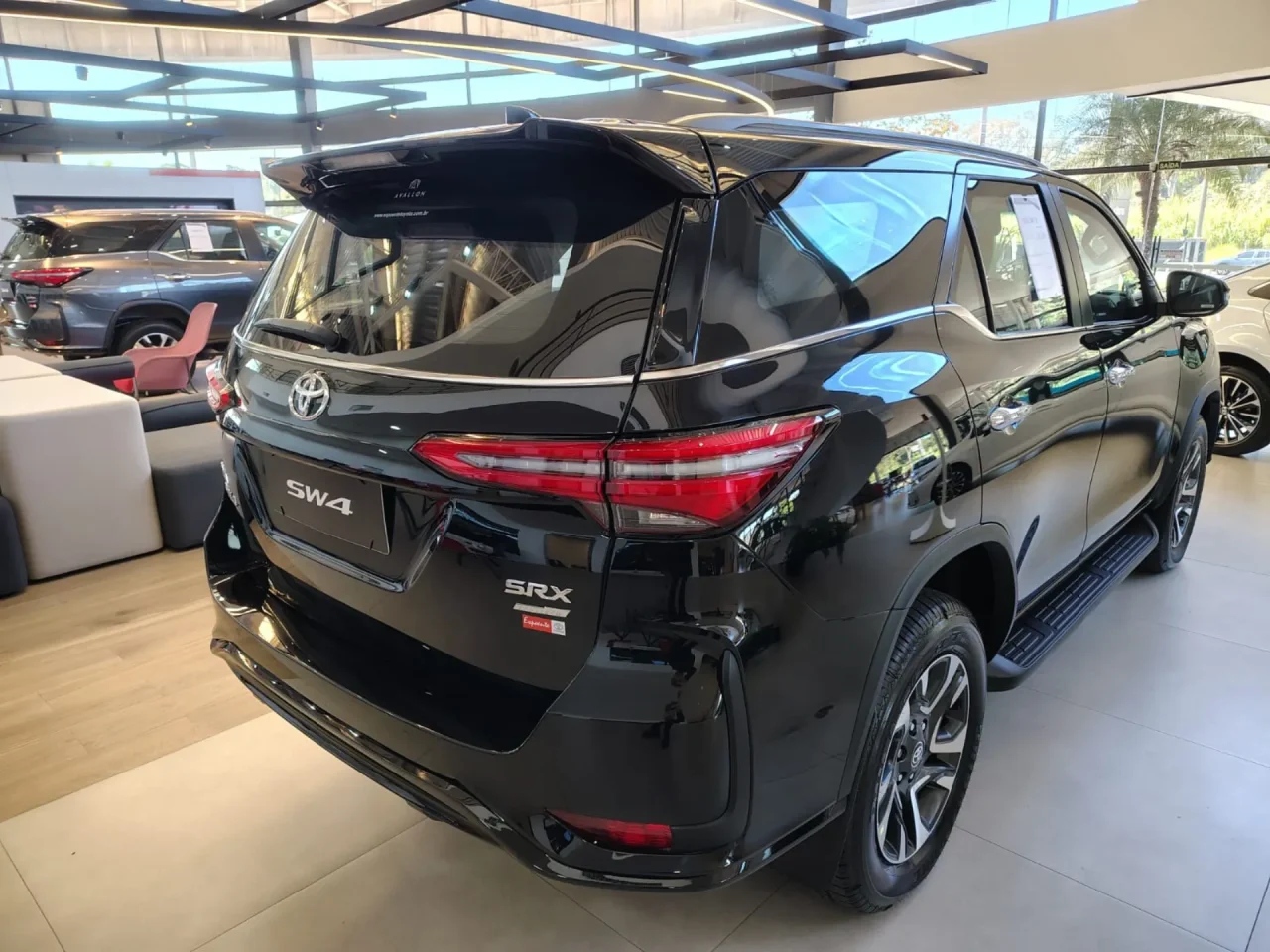 Toyota apresenta ‘Revisão Facilitada’ com preços fixos para SW4 2025