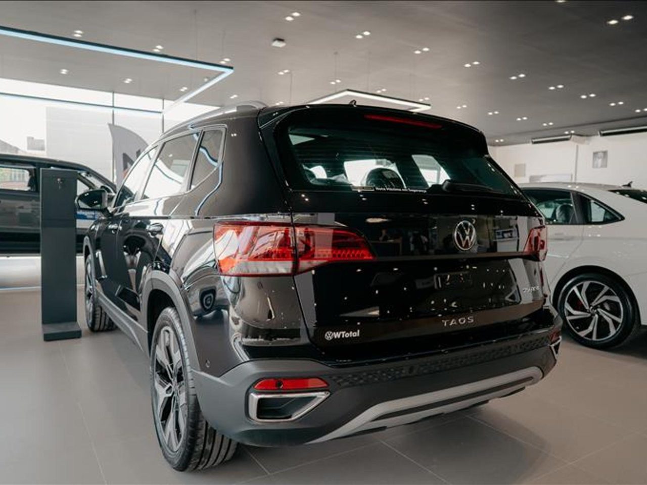 Volkswagen libera Taos Highline com mega desconto de R$ 33.138 para CNPJ
