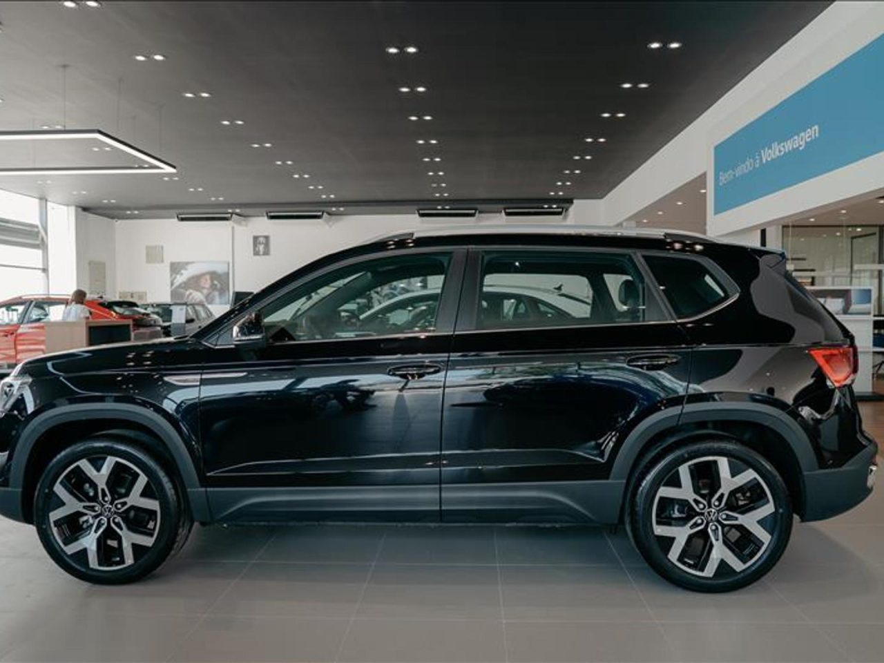 Volkswagen libera Taos Highline com mega desconto de R$ 33.138 para CNPJ