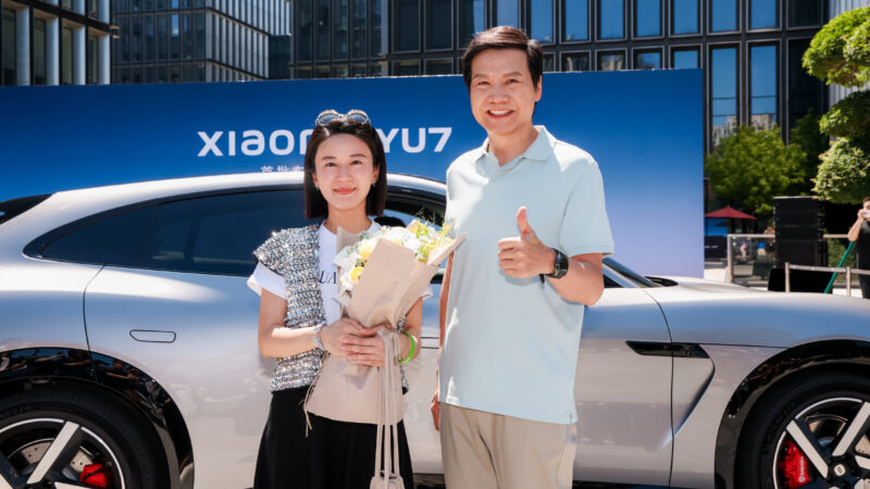 Xiaomi YU7 estreia na China com quase 300 mil pedidos e começa a ser entregue