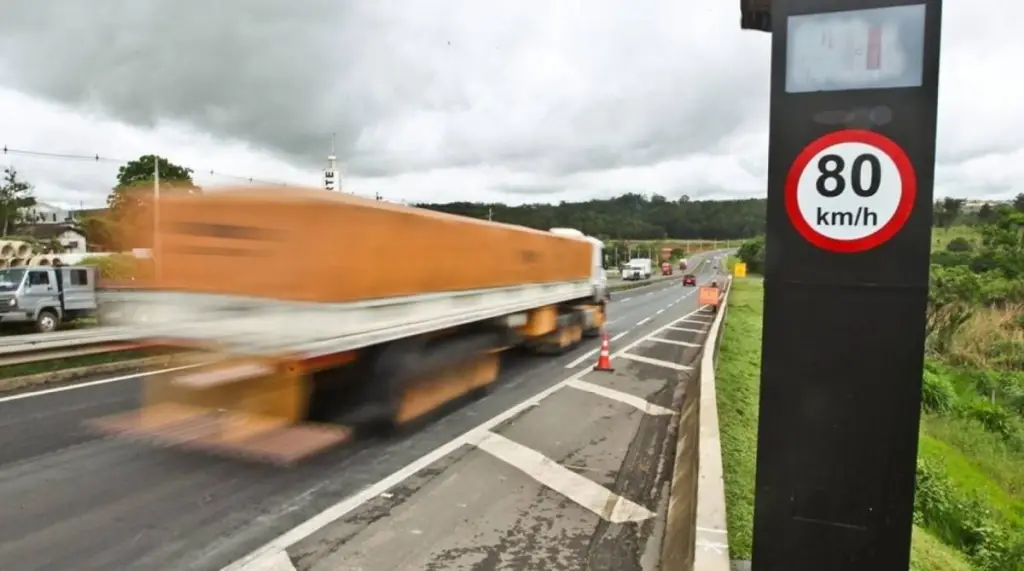 Justiça manda religar 4.000 radares em rodovias federais