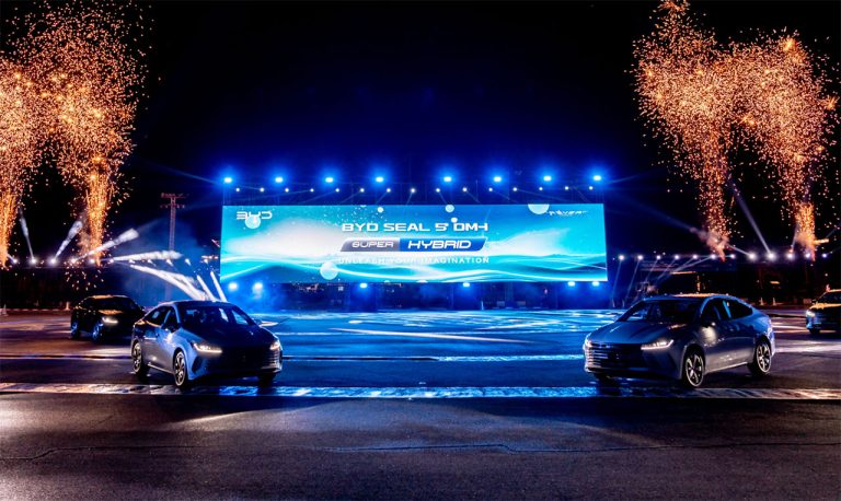 BYD lança na Tailândia o sedan híbrido Seal 5 DM-i, sucessor do King