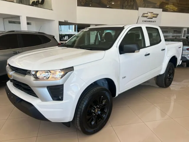 Chevrolet S10 WT AT fica até R$ 49 mil mais barata para CNPJs