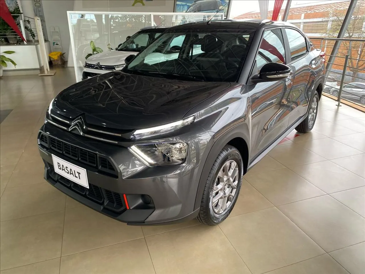 Citroën baixa preço do Basalt Feel T200 CVT em R$ 25 mil para PcD em agosto