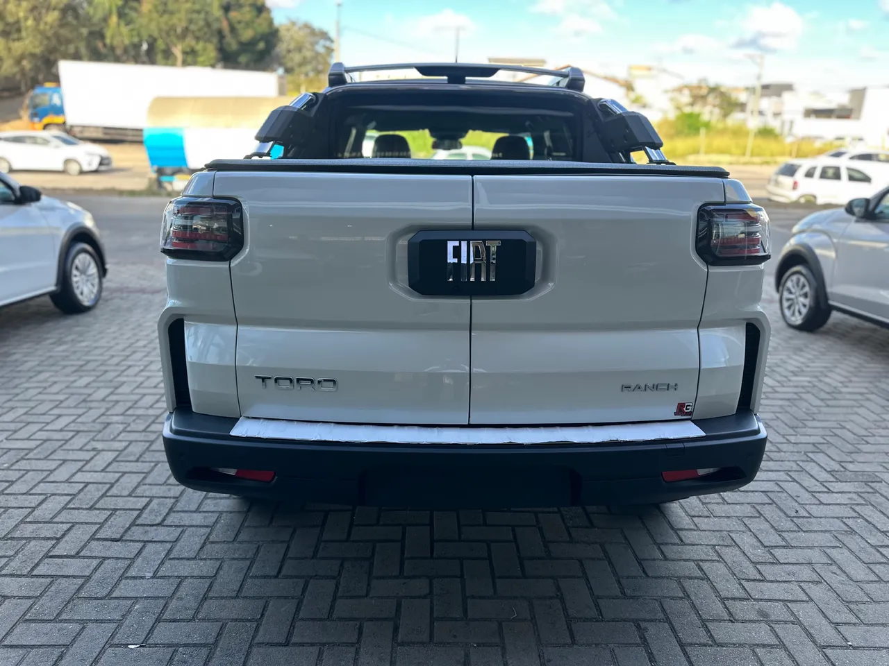 Fiat vai atualizar a Toro Freedom 2026 com motor 2.2 turbodiesel