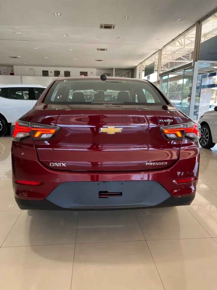 Chevrolet reduz preço do Onix Plus Premier em até R$ 24,9 mil para PcD