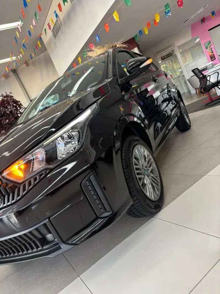 Fiat diminui preço do Cronos Drive 1.0 em até R$ 18 mil para PcD