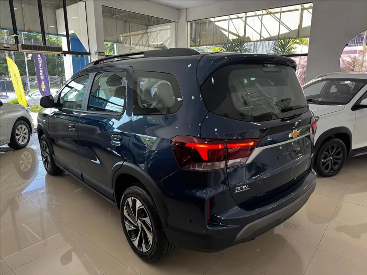 Chevrolet reduz preço do Spin LTZ em até R$ 14,6 mil para PcD