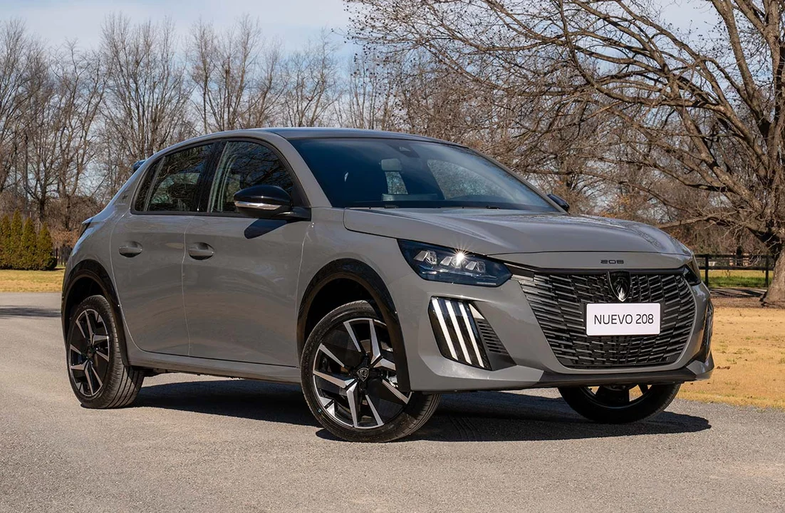 Peugeot inicia produção dos 208 e 2008 híbridos na Argentina