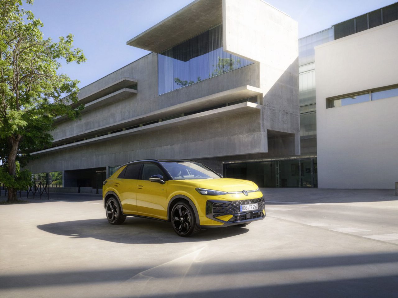 Volkswagen lança nova geração do T-Roc na Europa e dá pistas sobre futuro Nivus e T-Cross