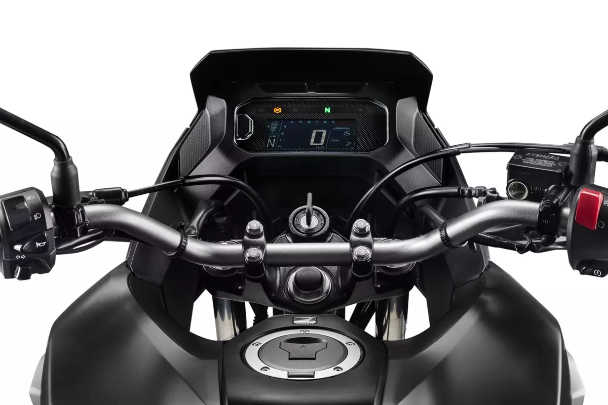 Honda lança XRE 190 2026 no Brasil com versões Adventure e Standard