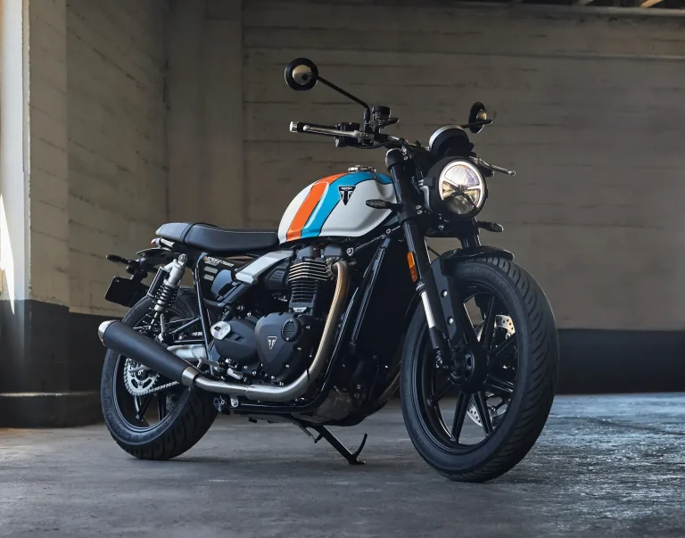Triumph Speed Twin 900 2025 estreia no Brasil com visual renovado