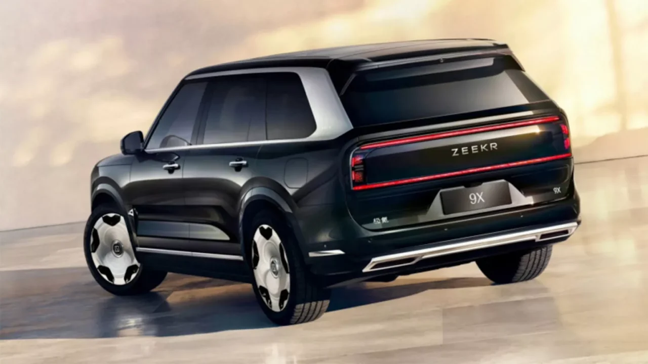Zeekr 9X híbrido plug-in impressiona com 1.381 cv e autonomia elétrica de 302 km