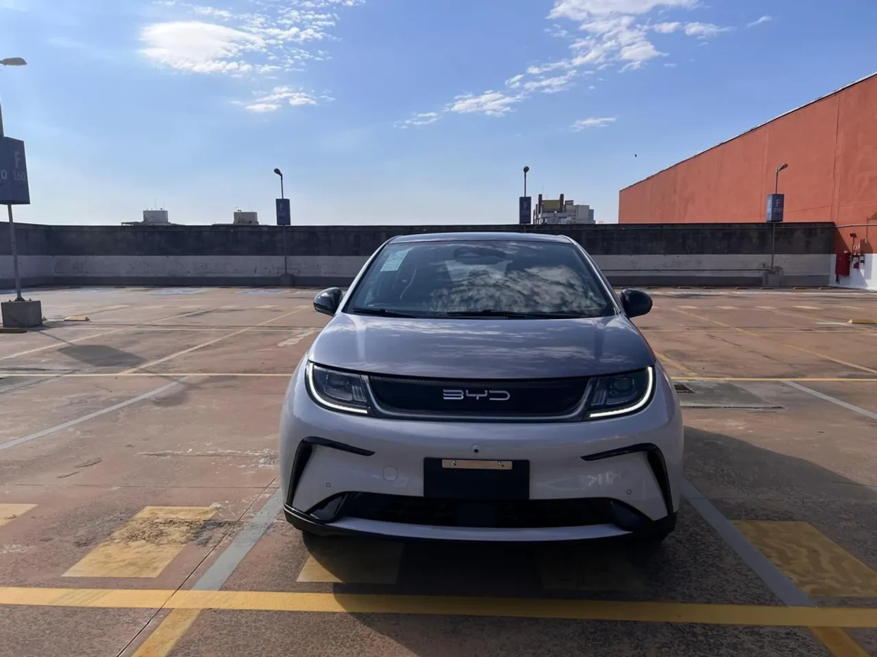 BYD alcança recorde de vendas no Brasil em agosto de 2025