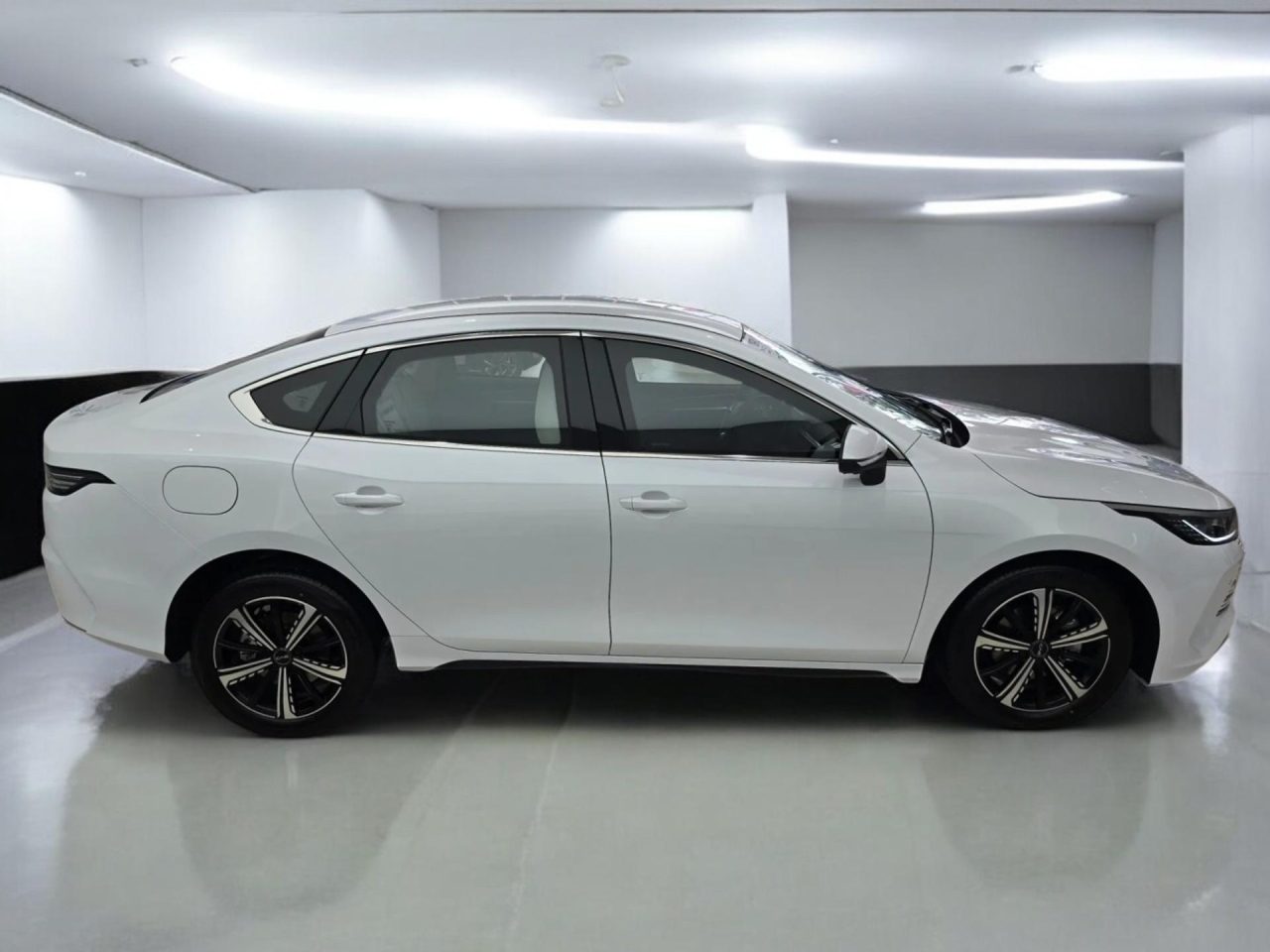 BYD King GL 2026: ficha técnica, preço e itens de série