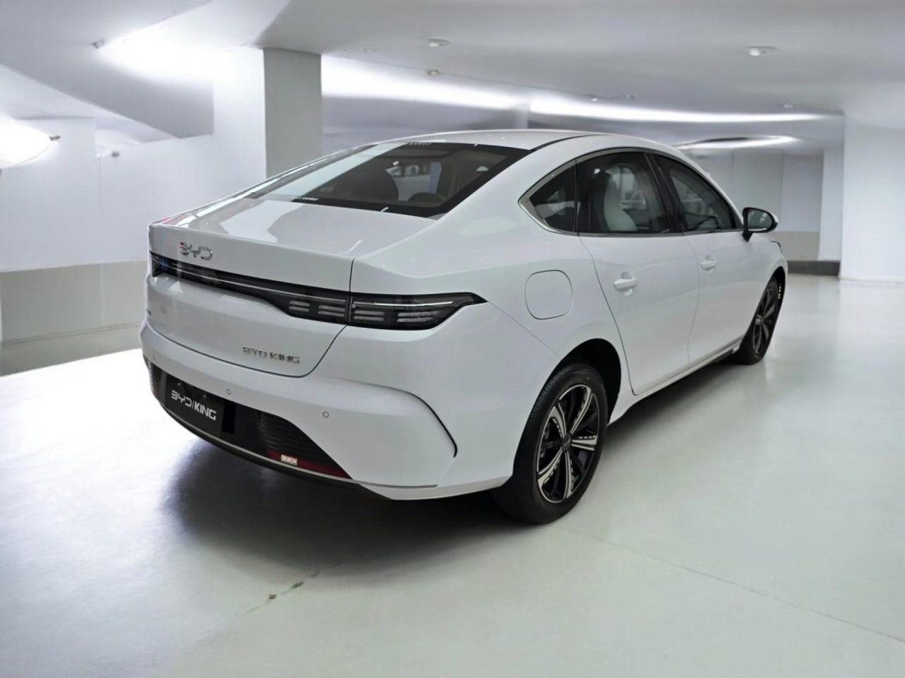 BYD King GL 2026: ficha técnica, preço e itens de série