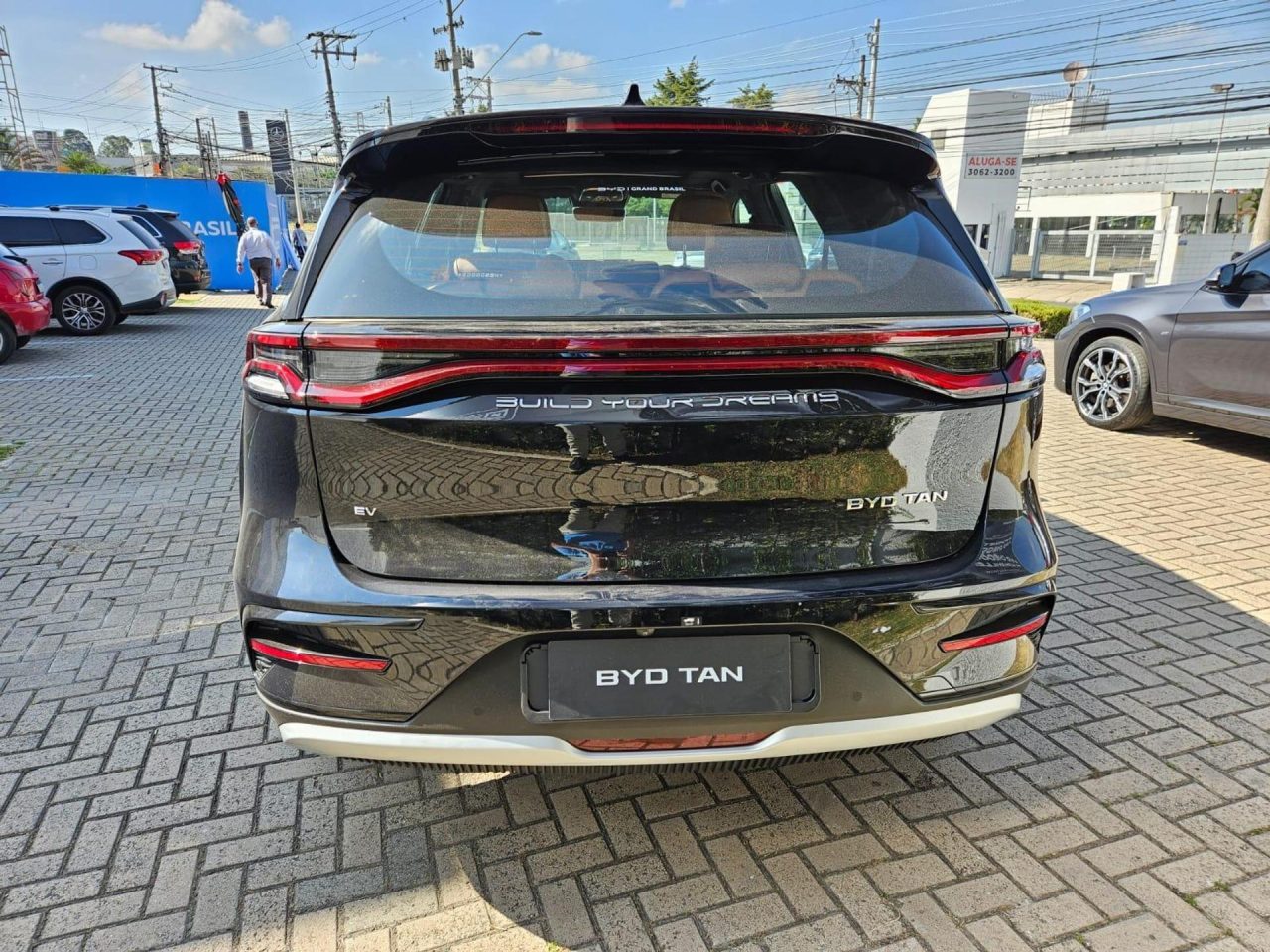 SUV da BYD segue com promoção de R$ 100 mil de desconto em agosto