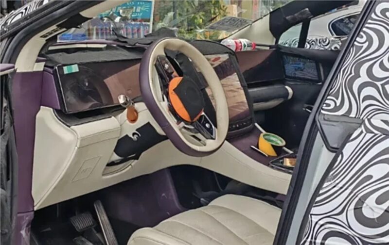 BYD Yangwang U7 GT surge quase sem disfarces em versão esportiva