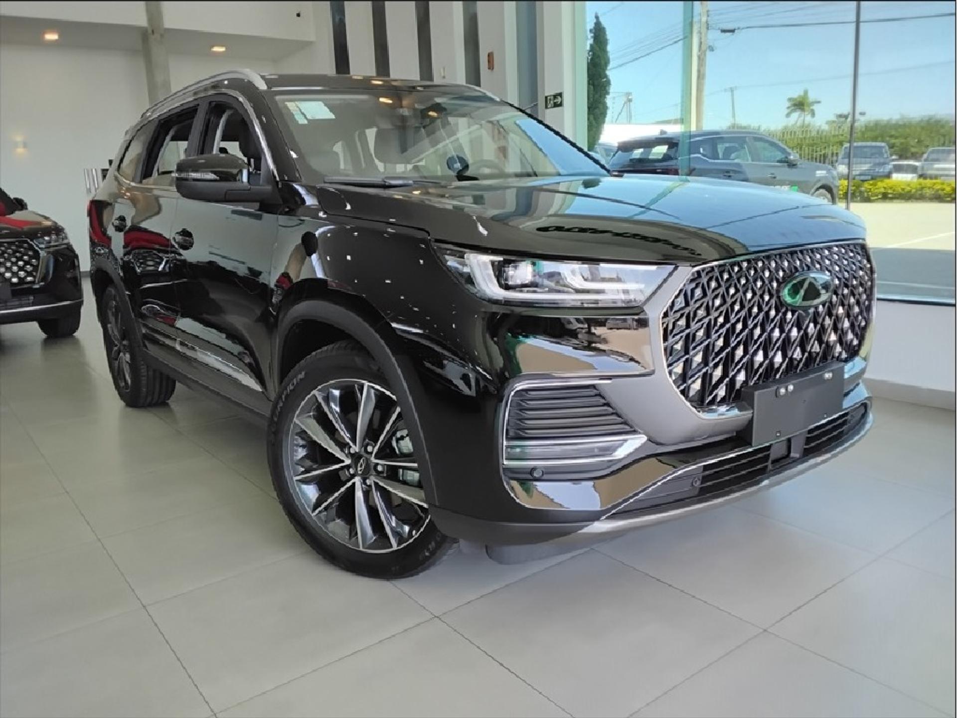 Caoa Chery Tiggo 8 usado entrega 7 lugares e preço abaixo de R$ 125 mil