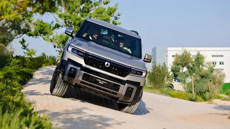 BYD lança SUV Híbrido Denza B8 para África e Oriente Médio