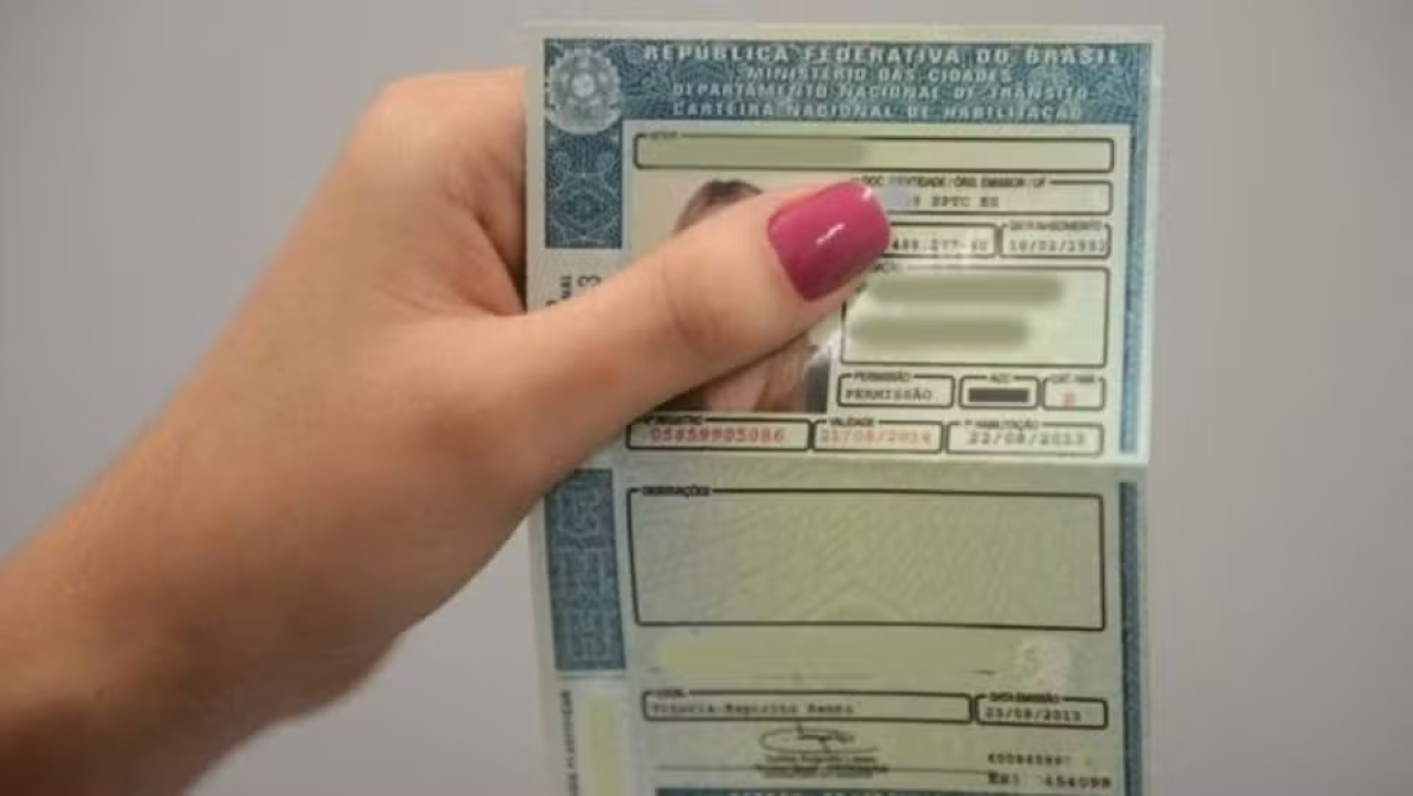 Governo Lula define mínimo de 2h de aula prática para tirar CNH