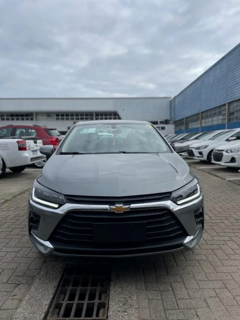 Chevrolet Onix Plus Premier 2026: ficha técnica, preço e itens de série