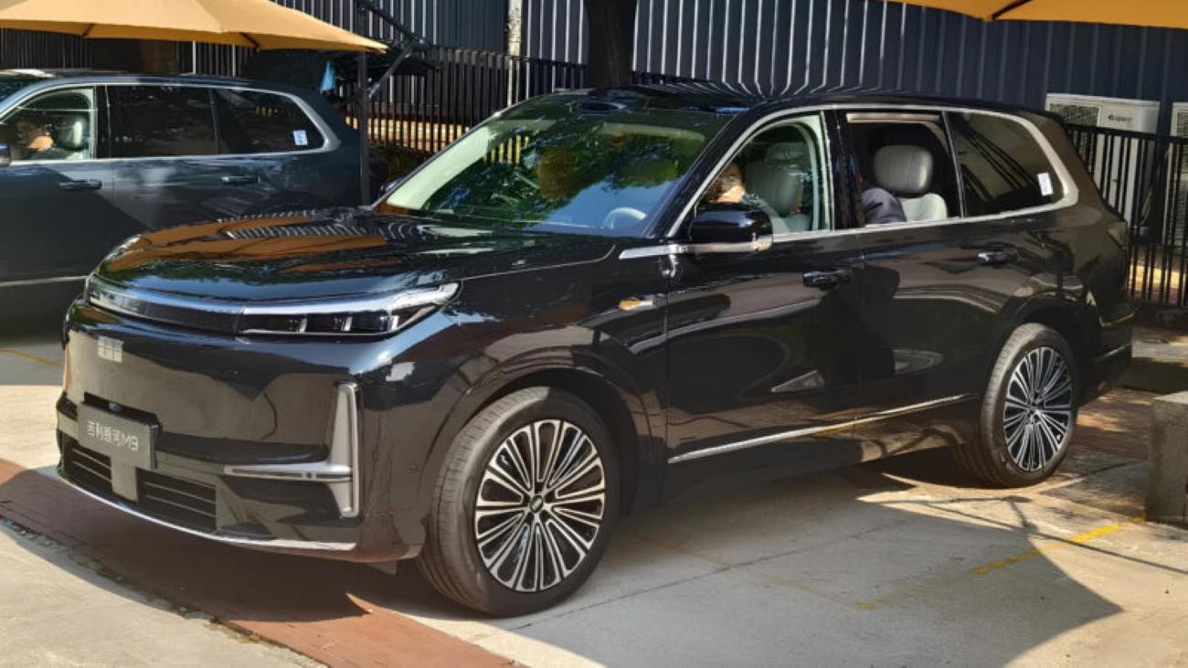 Geely Galaxy M9 chega às lojas chinesas com impressionantes 697 cavalos