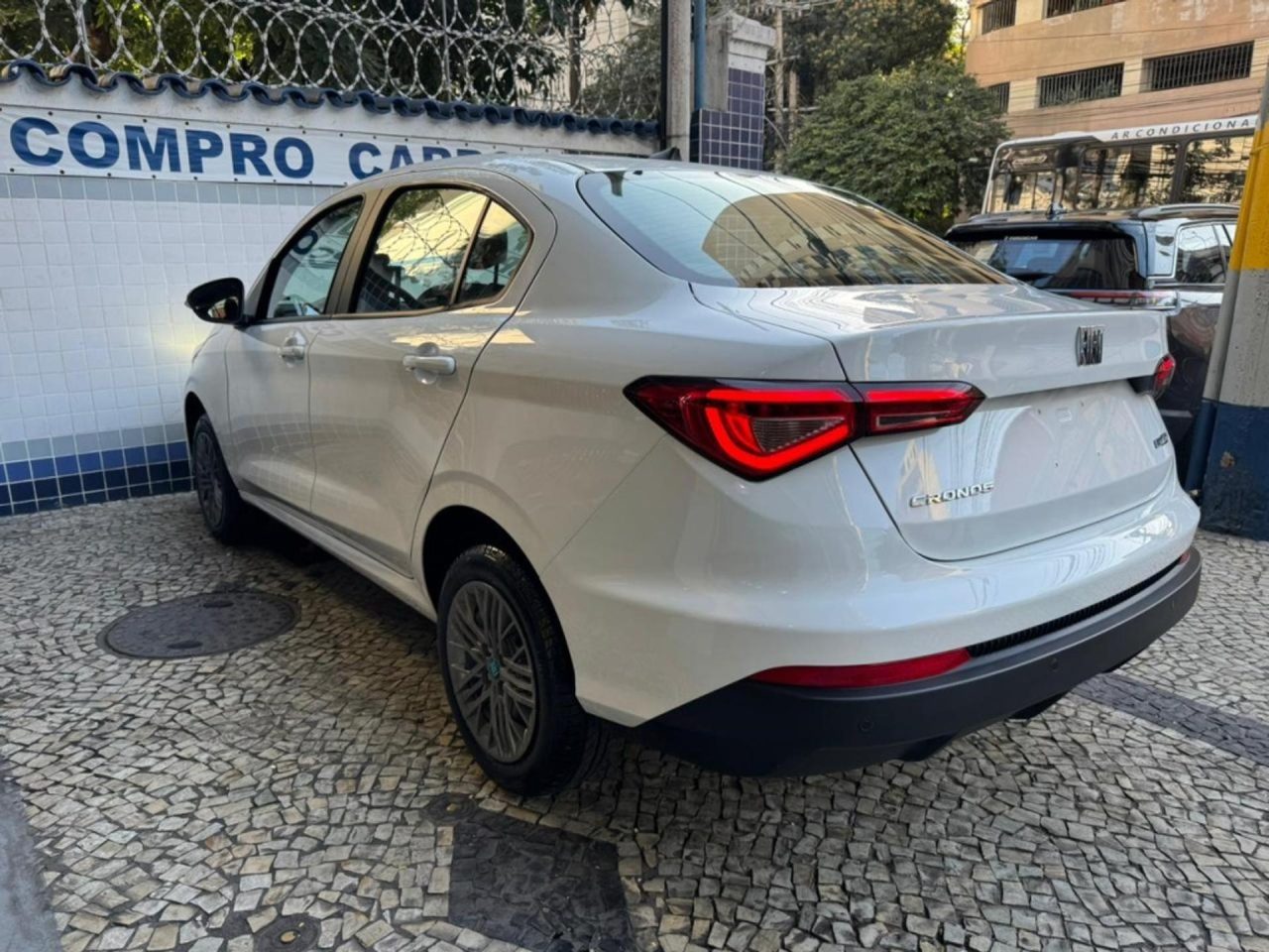 Fiat reduz preço do Cronos Drive 1.3 CVT em até R$ 29.118 para PcD