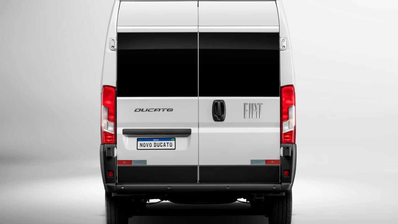 Fiat baixa preço da Ducato 2026 em R$ 56,4 mil para CNPJ