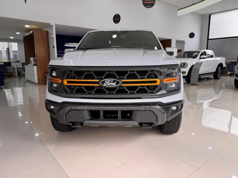 Acordo comercial entre EUA e Japão inclui exportação da Ford F-150