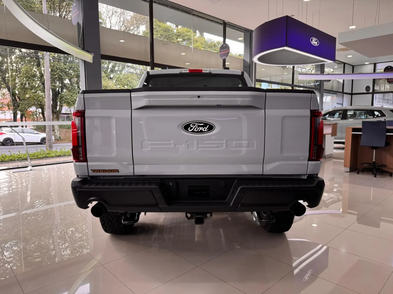Acordo comercial entre EUA e Japão inclui exportação da Ford F-150