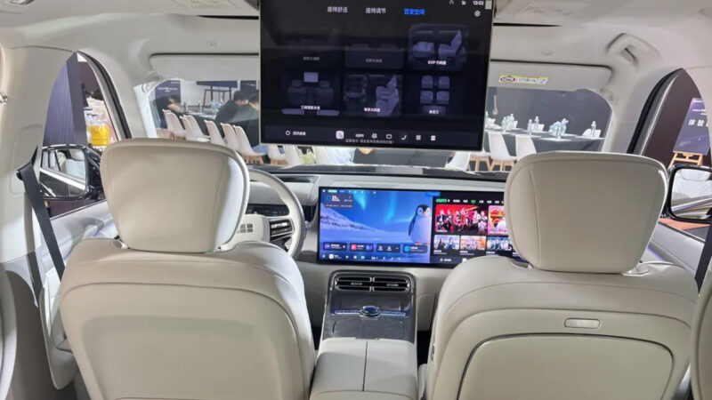 Geely Galaxy M9 chega às lojas chinesas com impressionantes 697 cavalos