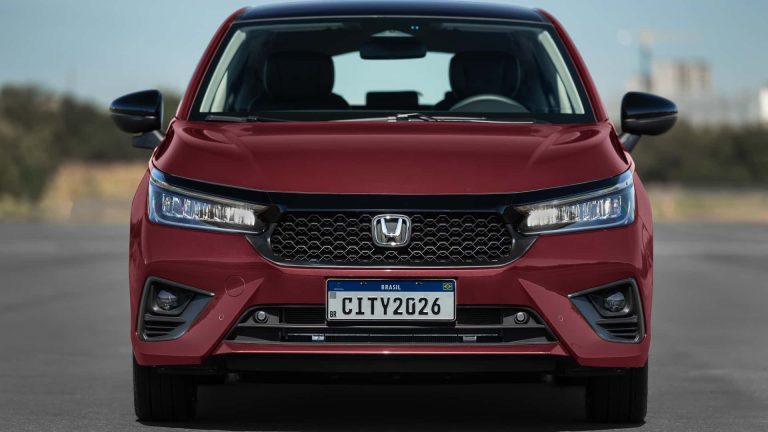 Honda City Sport 2026 chega por R$ 152,8 mil com visual escurecido