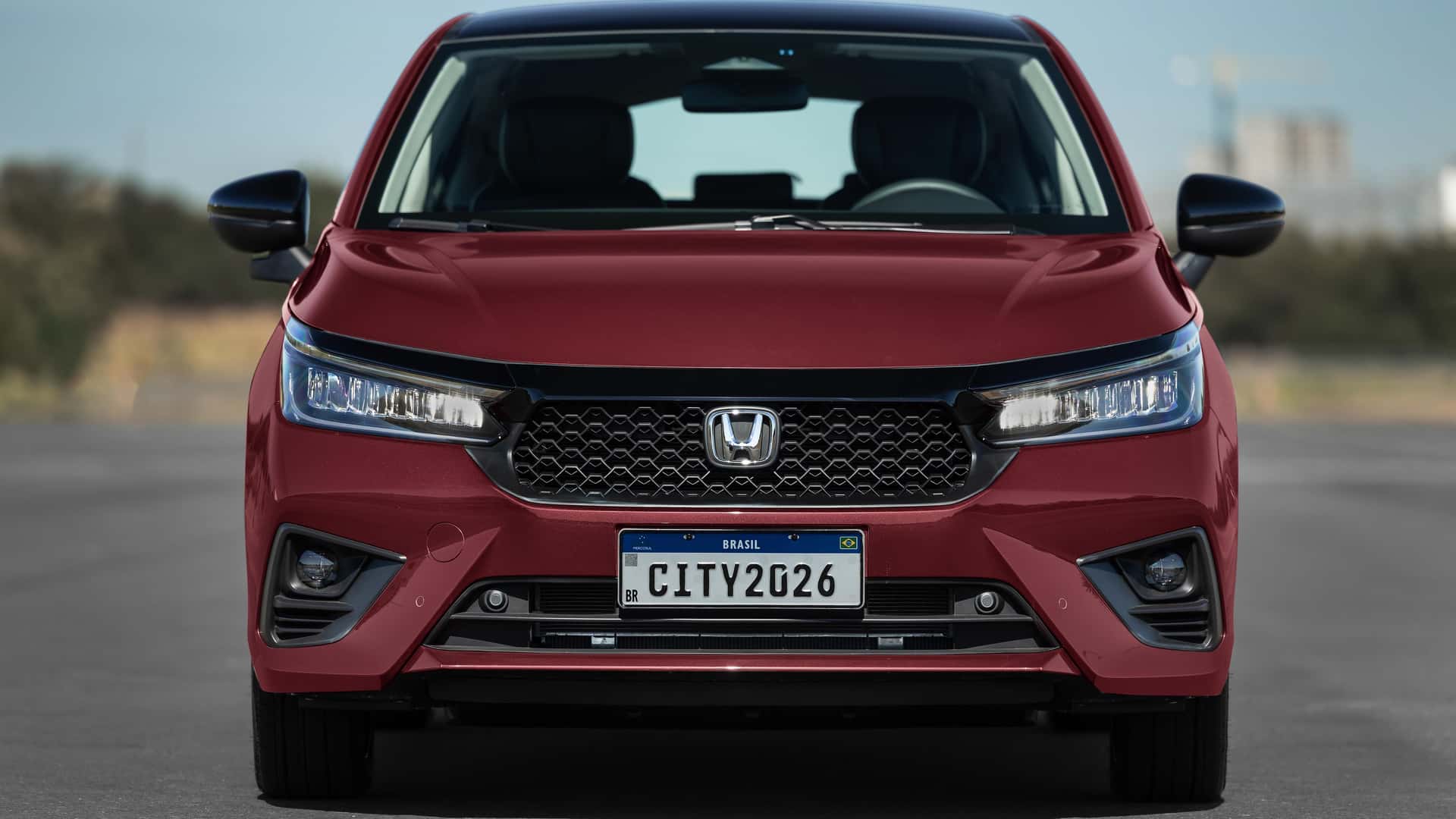 Honda City Sport 2026 chega por R$ 152,8 mil com visual escurecido