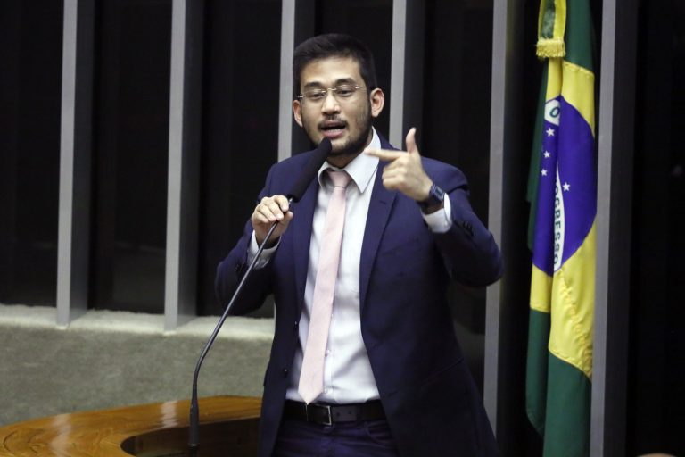 Fim do curso em autoescola? Governo estuda mudança nas regras da CNH
