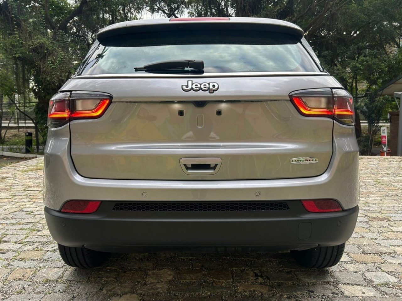 Jeep Compass Longitude 2026 é vendido para PcD com desconto de R$ 28.655