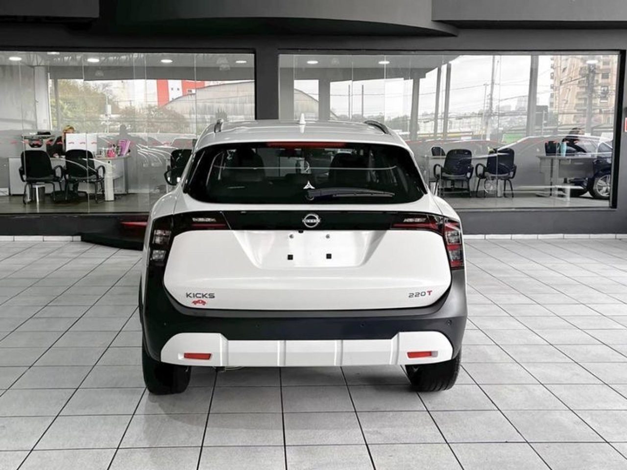 Nissan Kicks Advance 2026: ficha técnica, preço e itens de série