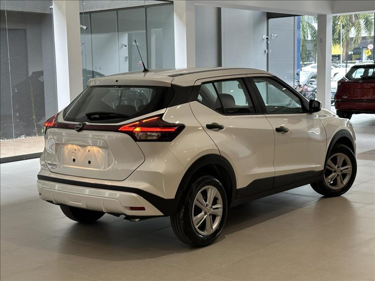 Nissan Kicks Play sofre reajuste de preços de até R$ 2.100 em agosto