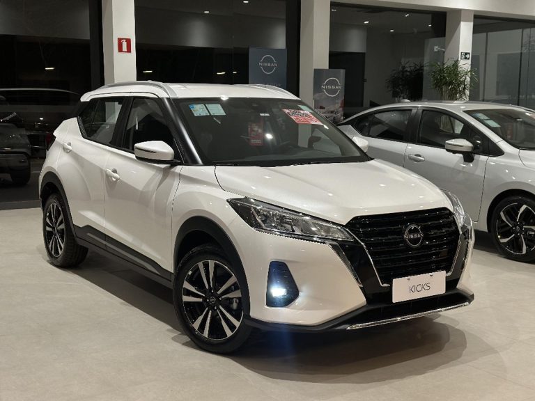 Nissan reduz preço do Kicks Play em R$ 29.200 para PcD em agosto
