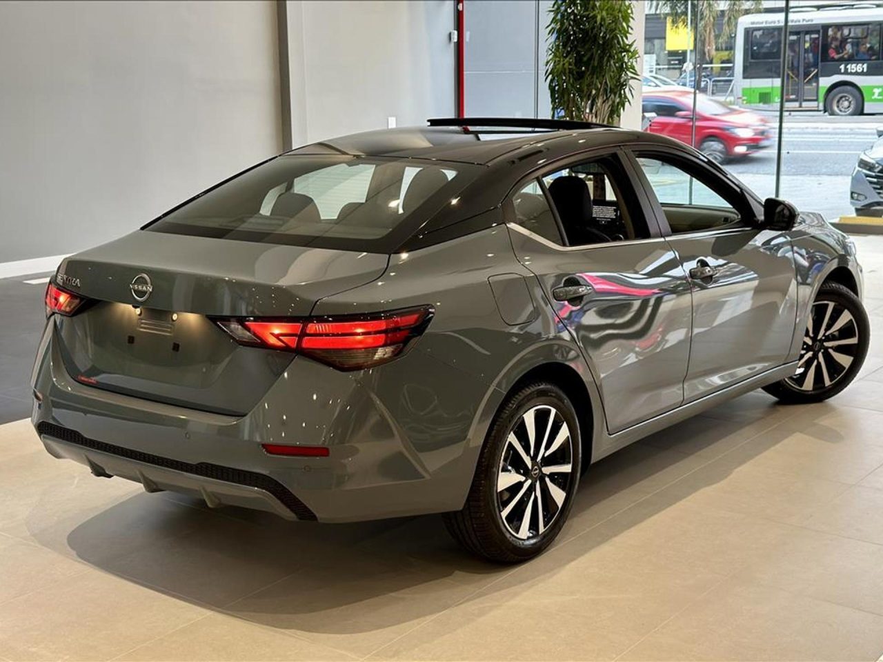 Preço do Nissan Sentra Advance é reduzido em R$ 37.300 para PcD