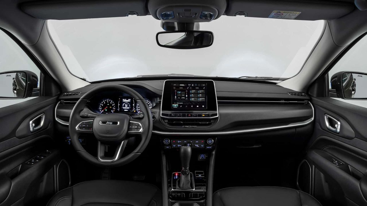 Jeep Compass 2026 chega com menos versões e cortes de até R$ 20 mil nos preços