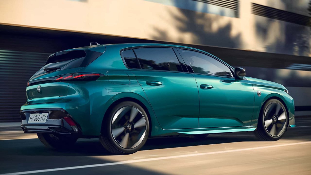 Peugeot 308 chega à Europa com visual renovado e maior autonomia