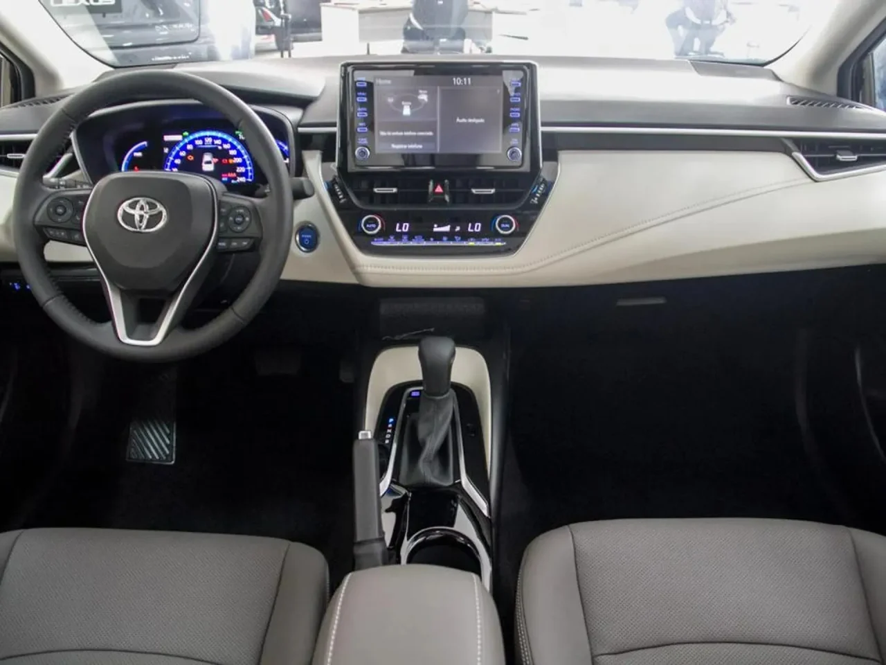 Toyota reduz preço do Altis Hybrid em R$ 15,2 mil para PcD