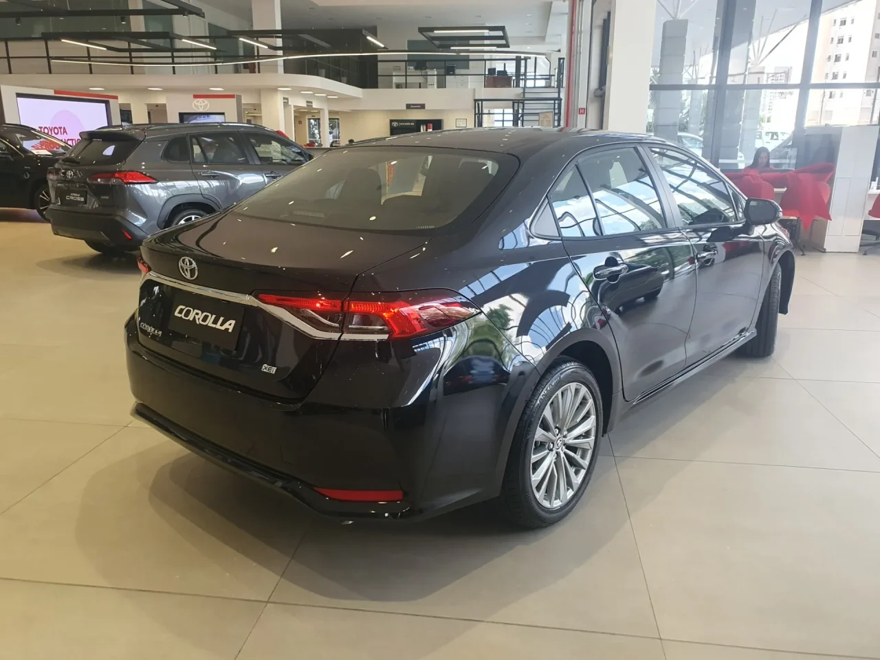 Toyota oferece abatimento de R$ 31.885 no Corolla GLi para CNPJ