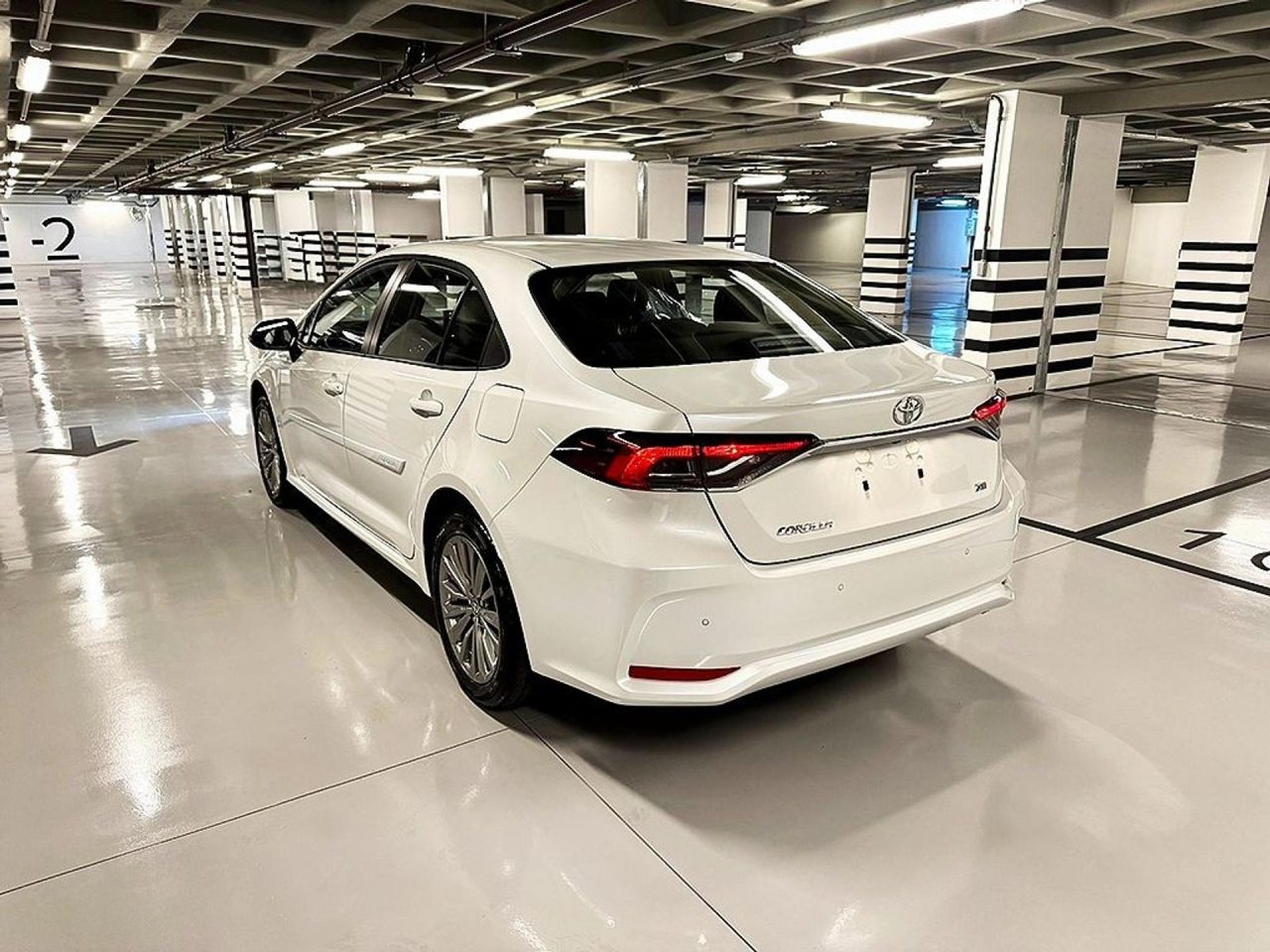 Toyota libera Corolla GLi híbrido com R$ 45.871 desconto para PcD