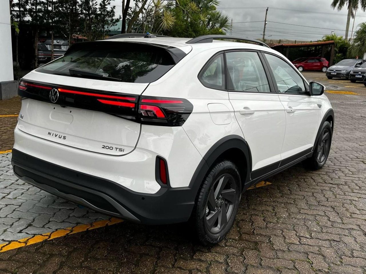 Volkswagen Nivus Sense 2026: preço, ficha técnica e itens de série
