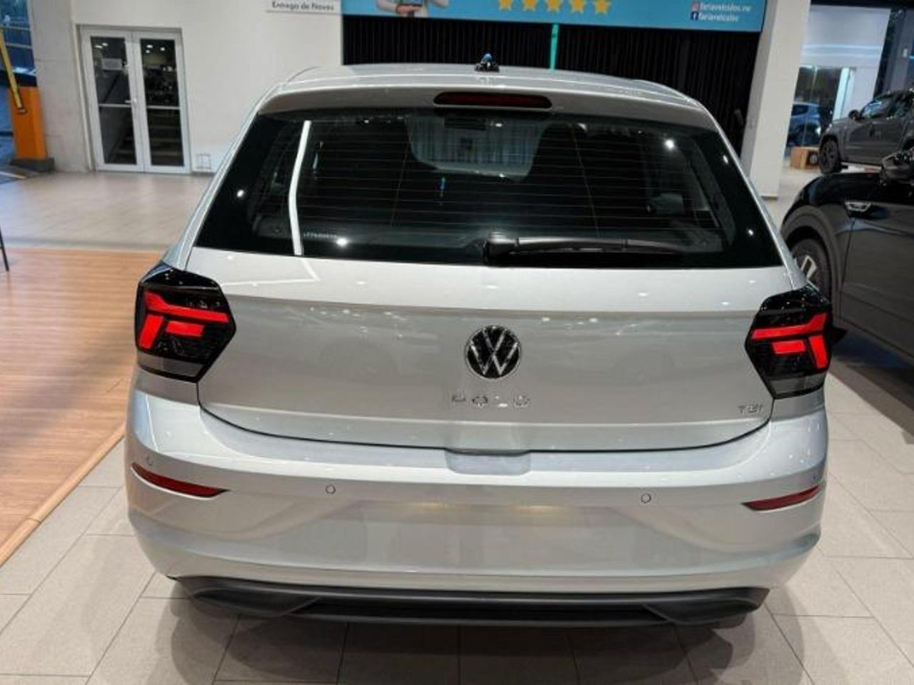 Volkswagen baixa preço do Polo Sense em R$ 19,9 mil para PcD em agosto
