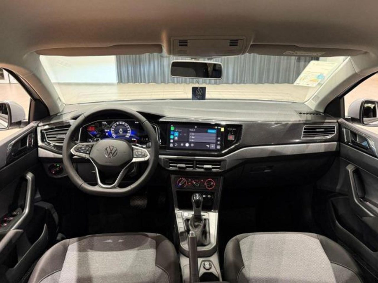 Volkswagen baixa preço do Polo Sense em R$ 19,9 mil para PcD em agosto