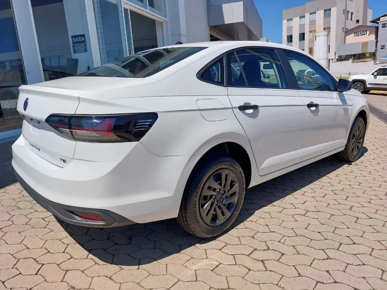 Volkswagen Virtus 170 TSI AT com desconto de R$ 23 mil custa menos que Tera para PcD