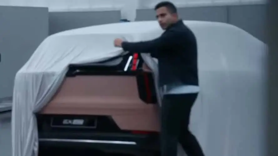 SUV médio elétrico EX60 da Volvo vai desembarcar no Brasil em 2026